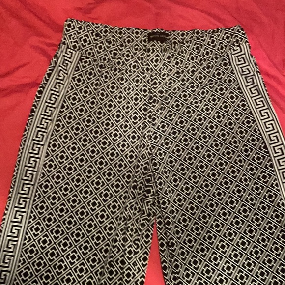 Wide leg black and white stretch pants - Picture 2 of 3